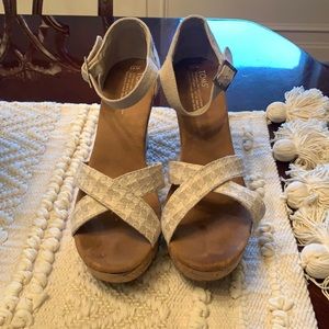Toms Wedges
